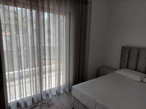 Reni Apartment
