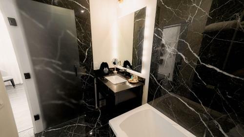 Hotel Mount Alverno Luxury Resorts