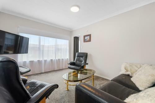 Pomare Cottage - Rotorua Holiday Home