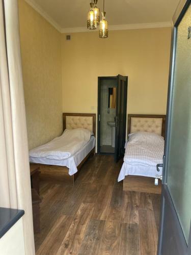 Yolyans Hotel