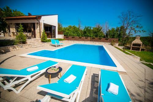 Villa Tia - With Private Pool