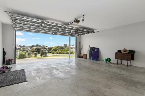 Sea It All On Devon - Mangawhai Holiday Home