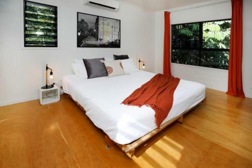 Treehouse House Close To The City 5a