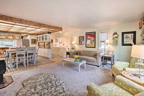 Spacious Fairbanks Home Fireplace, Walk Dtwn