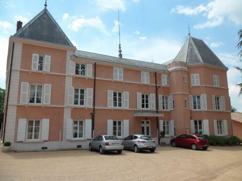 Hostal Chateau De La Chapelle Des Bois