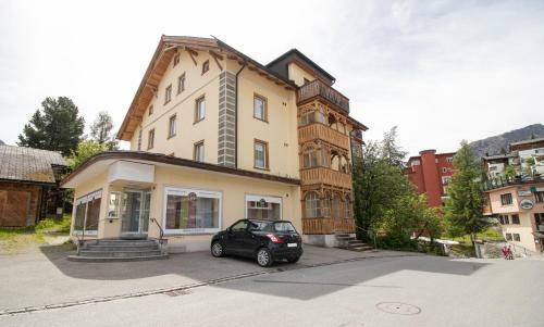 Apartamento Zentrale Penthouse Im Haus Padrun
