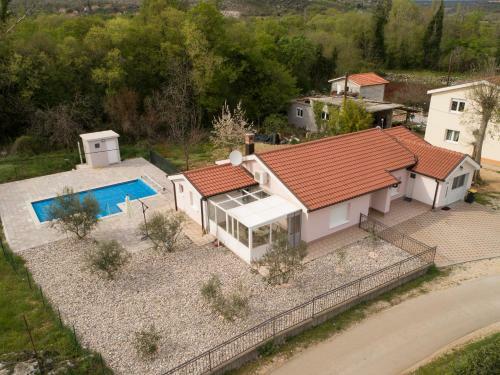 Villa Emilija-ko?u?a