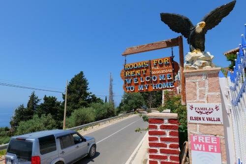 Bed & Breakfast Vila Panorama Piqeras