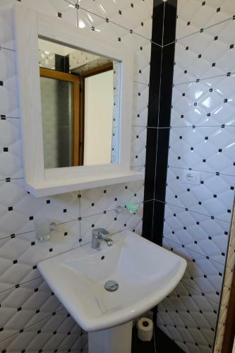 Bed & Breakfast Vila Panorama Piqeras