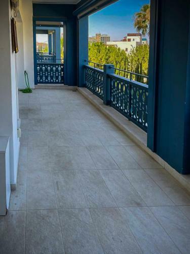 Marina Limasool 3 Bedroom Apartment & Pool