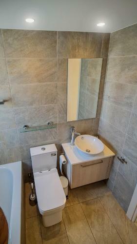 Marina Limasool 3 Bedroom Apartment & Pool