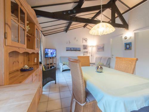 Holiday Home Noordzeepark Zeewind 2-6