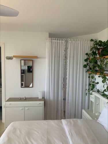 Apartamento Breath-taking Studio On Hill Top With Pool