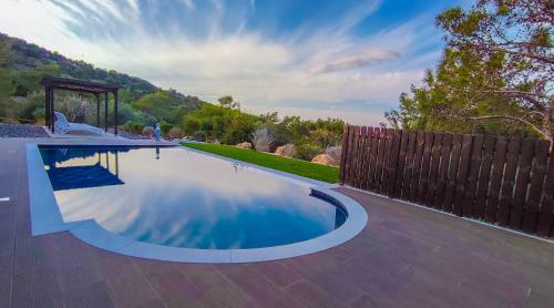 Villa Pine And Olive Seahouse