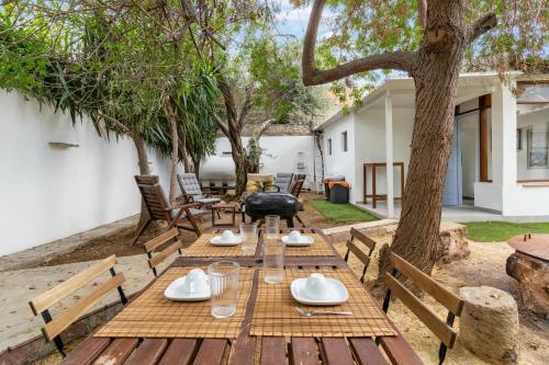 To Hani - Large Traditional House