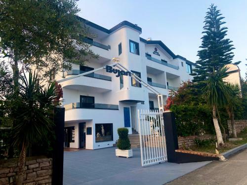 Hotel Vila Park Bujari
