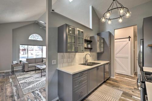 Modern Flagstaff Retreat About 4 Mi To Downtown!