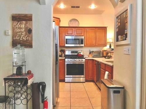 Southside Flagstaff Townhome Master Suite
