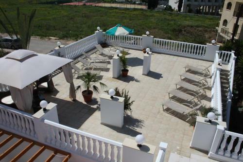 Lovely 7 Bedroom Villa