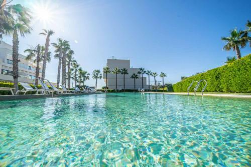 Spectacular Apartment In Las Colinas - Ls21lc