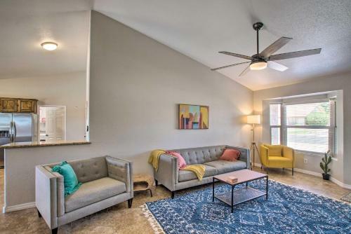 Modern Mesa Oasis With Gas Grill And Fire Pit!