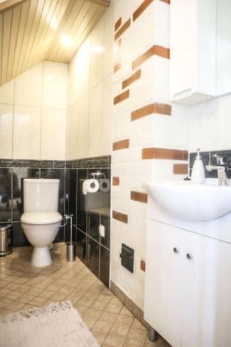 Apartamento Pihtla Tee K�laliskorter 1