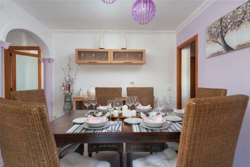 Apartamento Violet House - Alc�dia