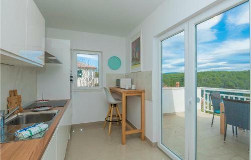 Awesome Apartment In Vrboska With 2 Bedrooms