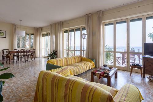 Apartamento La Terrazza Dei Ciclopi