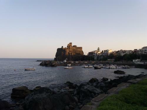 Apartamento Monovano Acicastello 300mt Mare