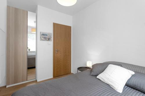 Spacious And Stylish Apartment - Great Location