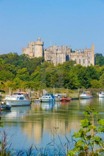 Fantastic 2bd Holiday Cottage West Sussex