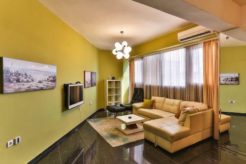 Planet City Apartment
