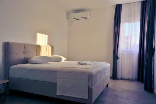 Hotel Aura Lux With Swimming Pool
