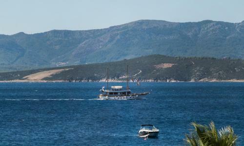 Sea View Apartment Maja