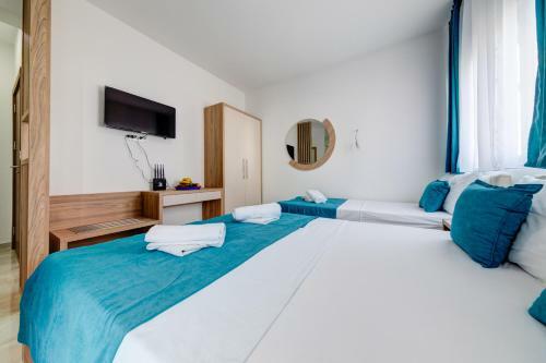 Sunways Apartments