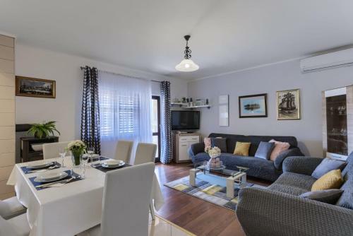 Apartman Gro?i?