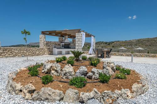 Villa Marielia - With 60m2 Private Pool