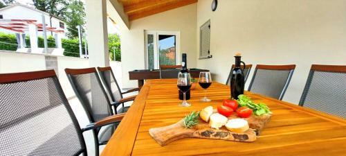Villa Amoena With Pool And Sauna Near Novigrad