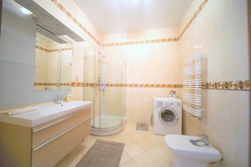 Amayzing Top Floor Apartment With Private Terrace / Jurmala