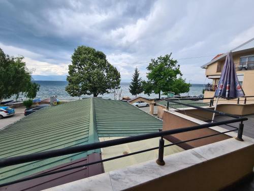 Hostal Restaurant & Apartments Lipa