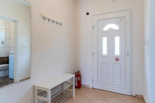 Apartment In Cres With Balcony, Ac, Wifi, Washing Machine 4249-3