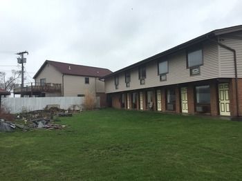 Portage House Motel