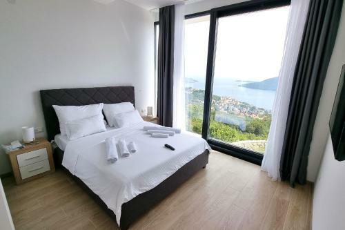 Pool Villa Luxoria Trebesin Whirlpool