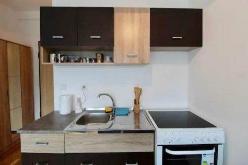 Studio Apartment Close To Tivat City Center