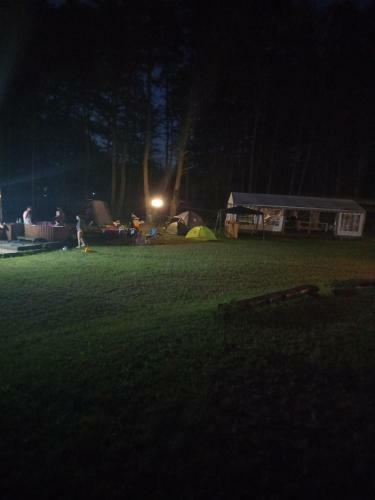 Stovyklaviet? Prie Palazdijo E?ero