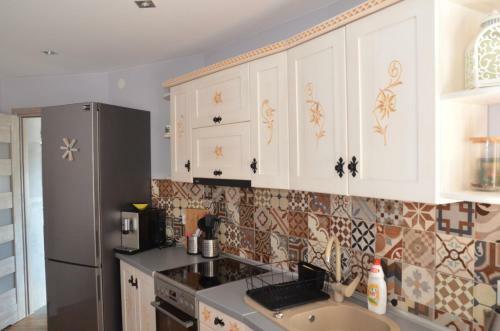 Hostal Pensjonat ?leboda Wynajem Pokoi Ewa Sato?a