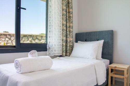 Lovely Villa With Private Pool In Alacati Cesme