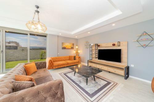 Luxury Villa With Private Pool Close To Lara Beach
