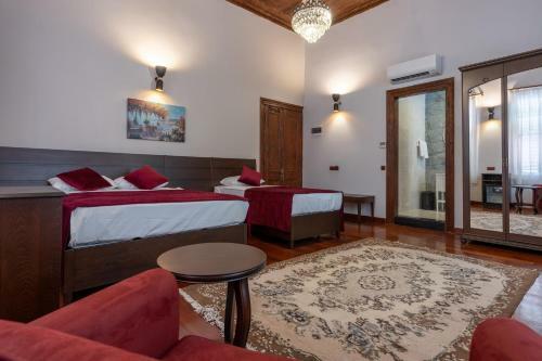 Giges King Boutique Hotel